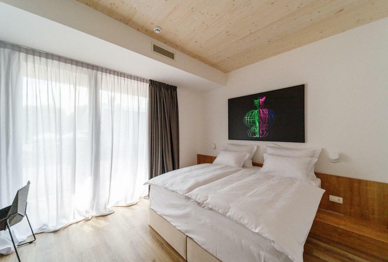 Wud Hotel Ljubljana Luaran gambar