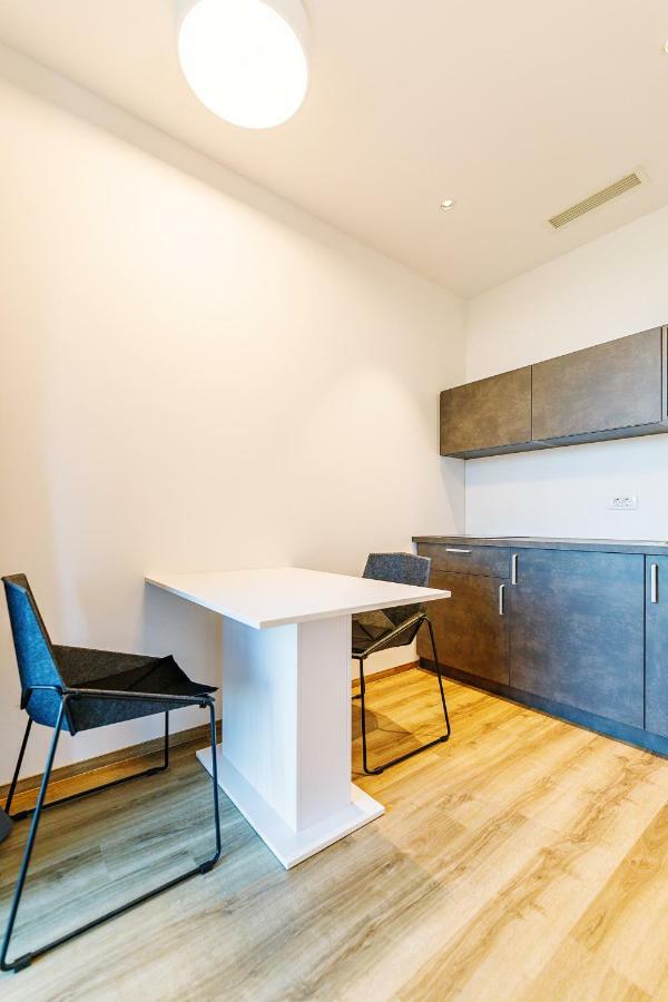 Wud Hotel Ljubljana Luaran gambar